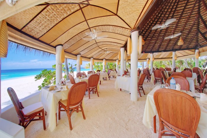 home_angaga-restaurant1.jpg